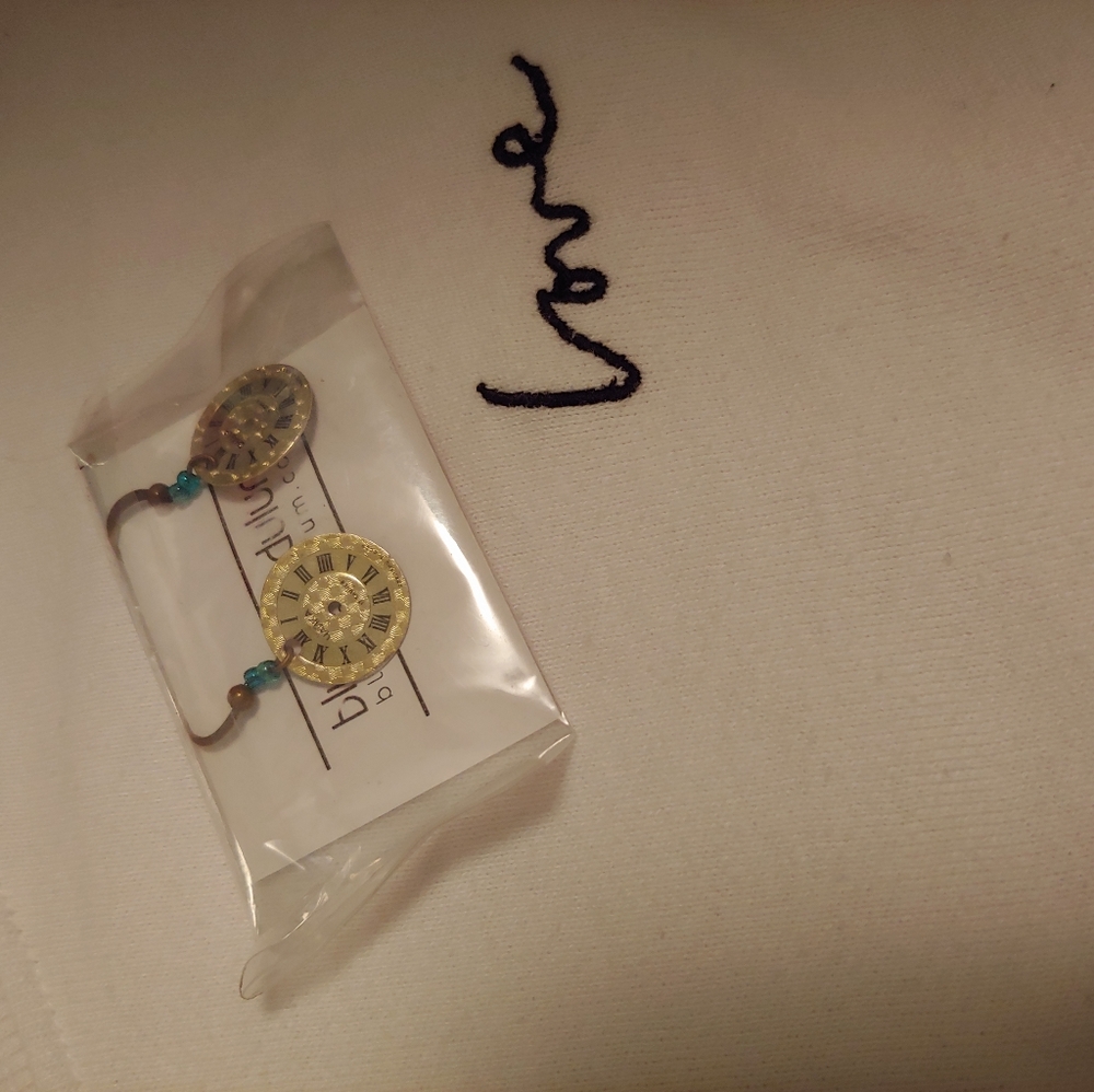 Clock gold earrings NEVER OPENED
